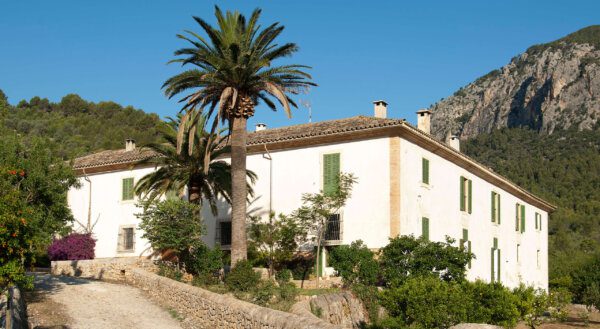 Strik på Mallorca med Helga Jóna - med mulighed for vandring | 3. - 10. maj 2027
